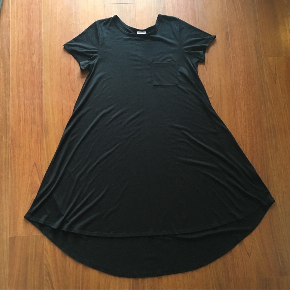 Lularoe solid black Carly!! Medium. GUC